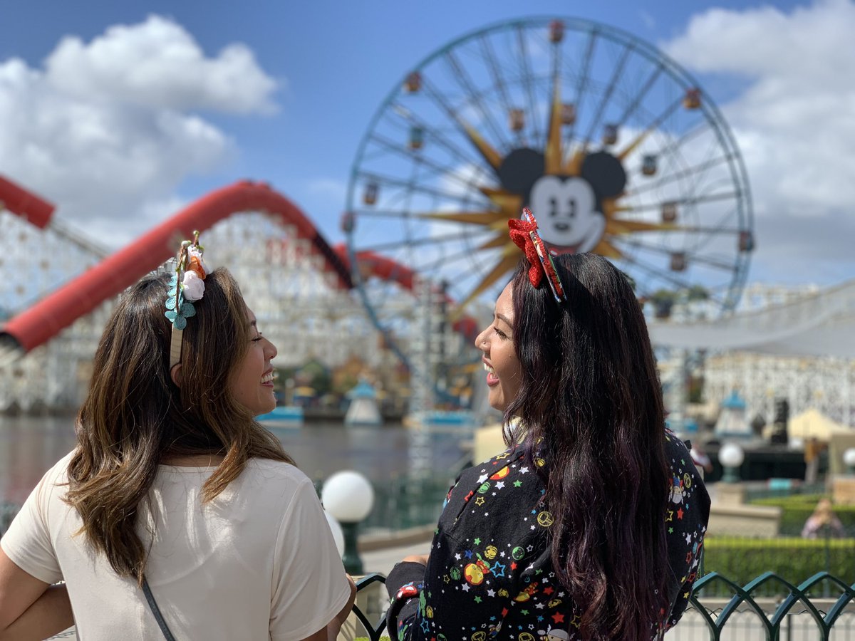 MermaidSabs's tweet photo. 👯‍♀️💜 https://t.co/H4UFmHu9VZ