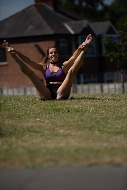 QueenFeline2's tweet photo. #yoga #straddle #flexibility #core #aerialists #poledancer #RETWEET #life #onlyfans #followme #women #balance #outdoors https://t.co/oZaf7eSI2g