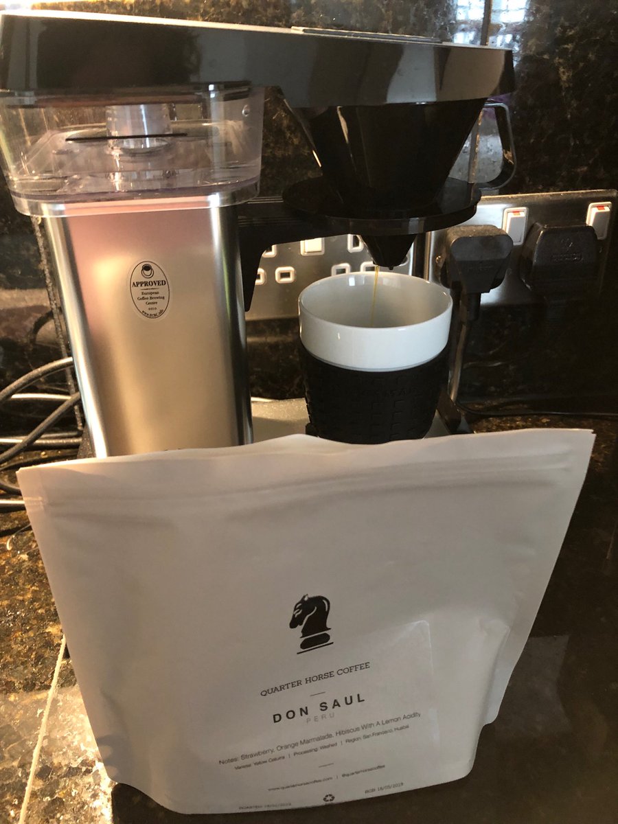 EdinburghJoe's tweet image. Brewing the last of this @quarterhorsecoffee from ⁦⁦@dogandhatlove⁩. Chewy, fruity. A fave.