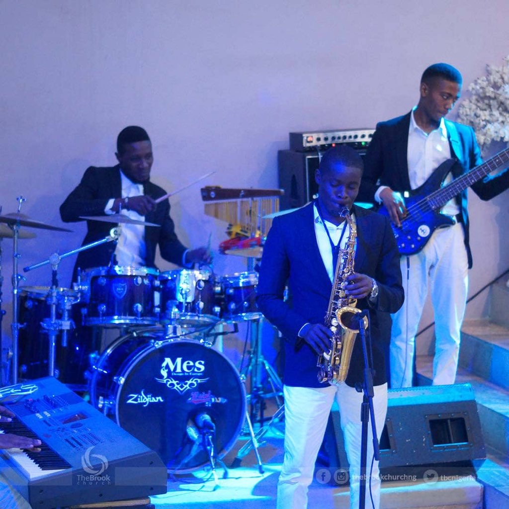 tbcnigeria's tweet image. 🎶What manner of man is Jesus wey we know 
What manner of man is Jesus we dey serve
He healed the sick and set the captives free 
He's right on time when the storms of life arise
Victory has come in all the earth🎶

#sogministers
#streamsofgrace
#sundaysatthebrook
#tbcnigeria