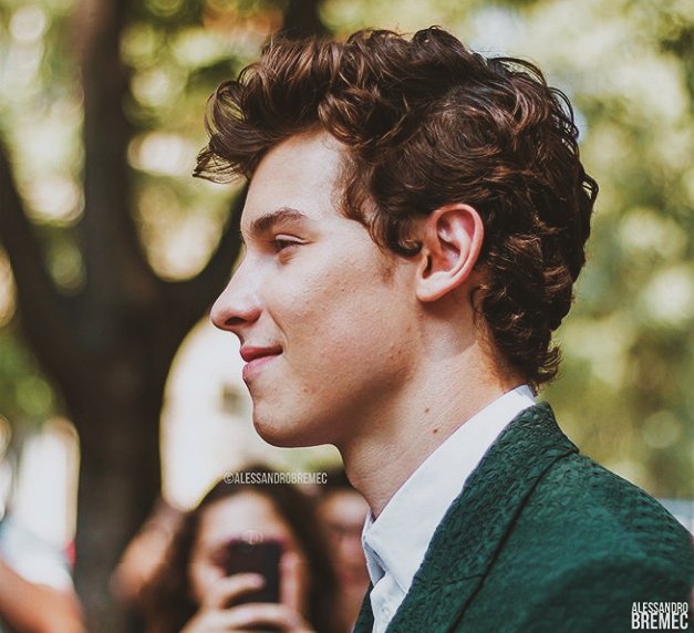bestpicofshawn's tweet photo. armani event 2018 https://t.co/RzjYngraTe
