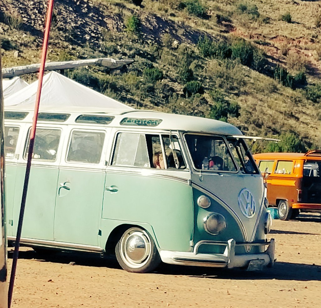 funknslobus's tweet photo. #vwbus #vwsplitty #vwsplitbus #vwsplitwindow #Camping https://t.co/2CS2QGZrF7