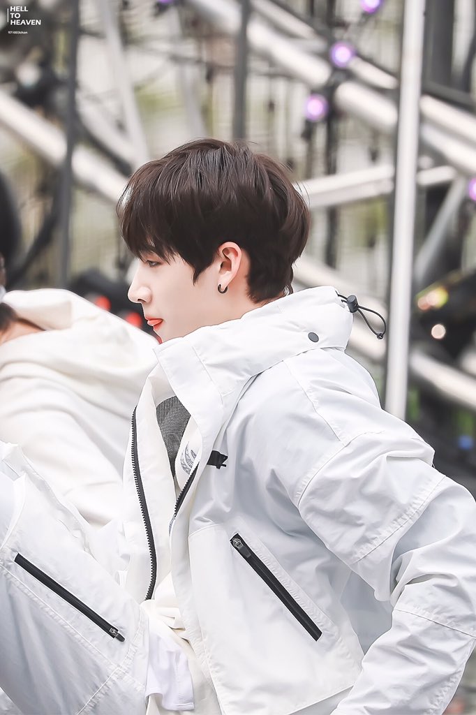 971003chan's tweet photo. #방찬 #찬 #straykids 

@Stray_Kids https://t.co/mX052lGA3g