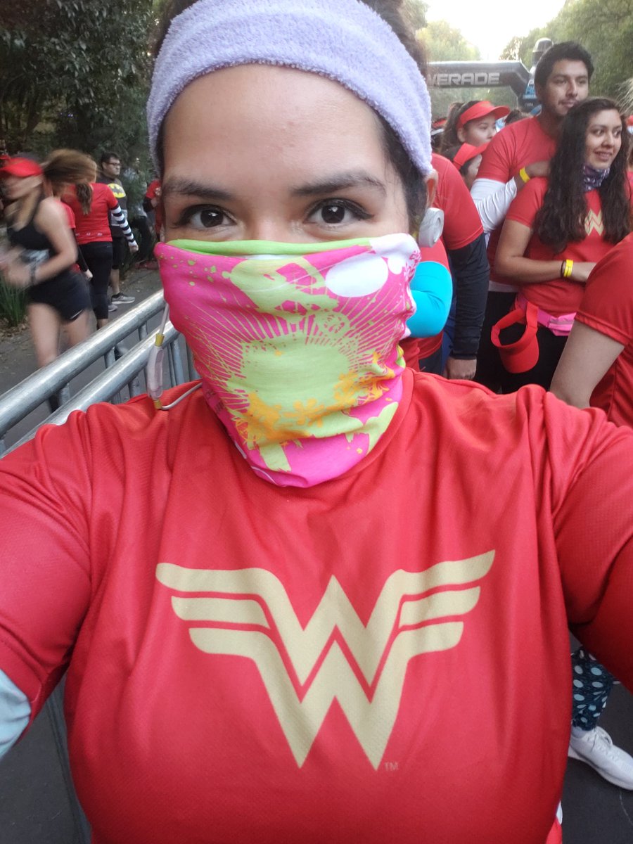 LaMesabanco's tweet photo. time to be a hero.... yo hoy a pesar de tener gripa, dolor de cara, cansancio, sueño, hoy yo lo pinches puedo todo #CarreraWonderWoman2019 yo hoy #elegicorrer #runnerinprogress https://t.co/fqPdJdM1uZ