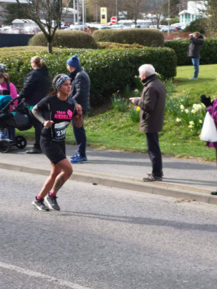 Altheadreamsof's tweet photo. Garioch 10k DONE ✅ wanted 50mins managed in 52, the TOUGH hills really slowed me down but still chuffed with my time! Even better I got to do it with my @Rebel_PT pals! #runrebelsrun #hillshillshills #dying #mumsontherun #sundayrunday #raceday #garioch10k https://t.co/m9SoyNgGH5
