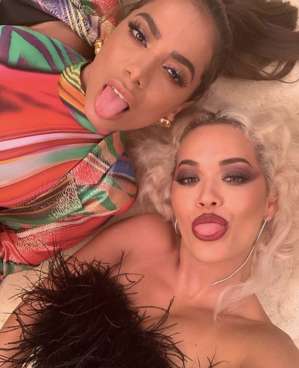 topsify's tweet photo. @RitaOra and @Anitta are GOALS 😍😍 Stream ‘R.I.P.’ on our #USTop40 playlist at https://t.co/ghwANMOOGh 💚💜💛 https://t.co/3Zk35netOK