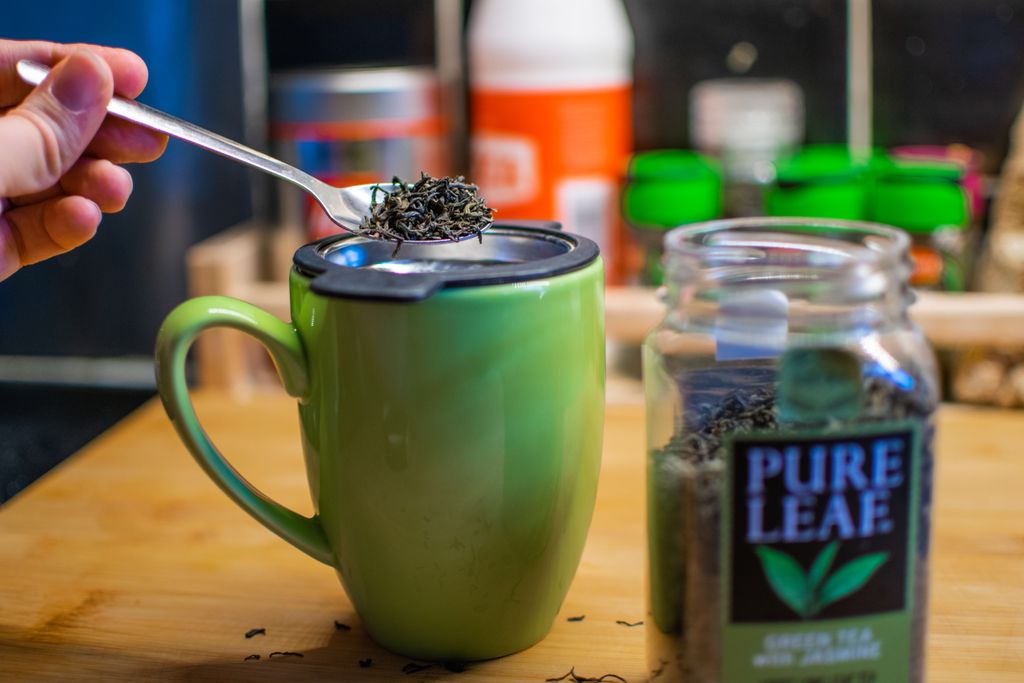 ChrisGriksaitis's tweet photo. I love green tea 🍵 it’s good for the voice and I think it’s a great way to relax and allow myself some “me time”

#GreenTea #Green #Tea #Mug #Cup #LooseTea #Me #Time #MeTime #Relax #DayOff #Chill #Music #Singer #Singing #StrugglesOfASinger #Opera #Tenor #TeaLeaves #Kitchen https://t.co/J2tjQAOFBr