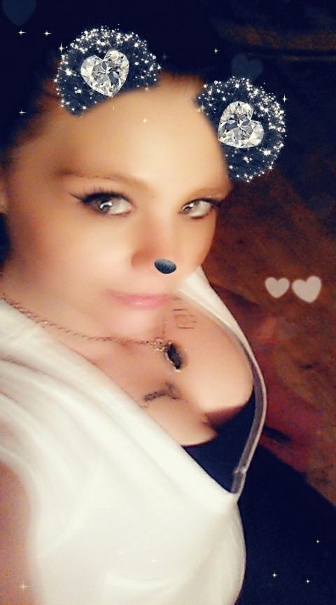 Meganette9's tweet photo. Somebody cheer me up with a financial blessing, reward, surprise, whatever you wanna call it today... damn I just want someone to care enough to make an effort 🤷🤷 #pamperme #bustdownthempockets #findom #SundayFunday make me feel like I'm somebody 🤦🤦 https://t.co/7rILoVtgg3