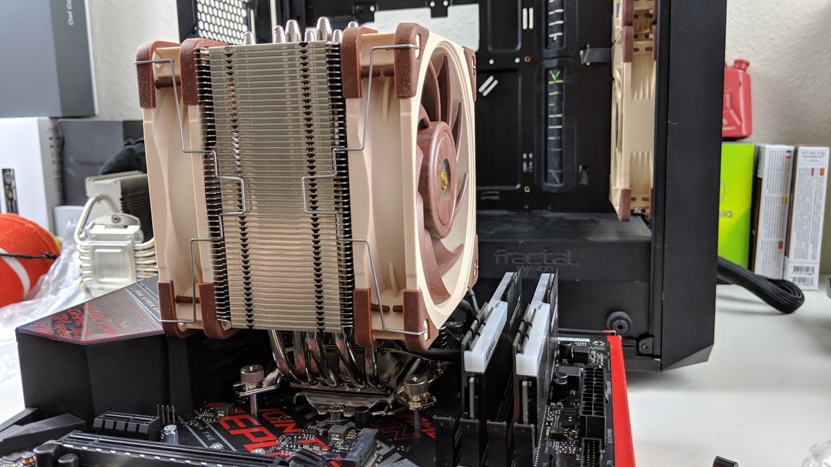 wwjoshdew's tweet photo. Some photos of the swap Friday! #NHD15 #NHU12A @Noctua_at @FractalDesignNA @FractalJosh #MeshifyC @gskillgaming @ASUS_ROG @ASUSUSA https://t.co/7oweKcQM3r