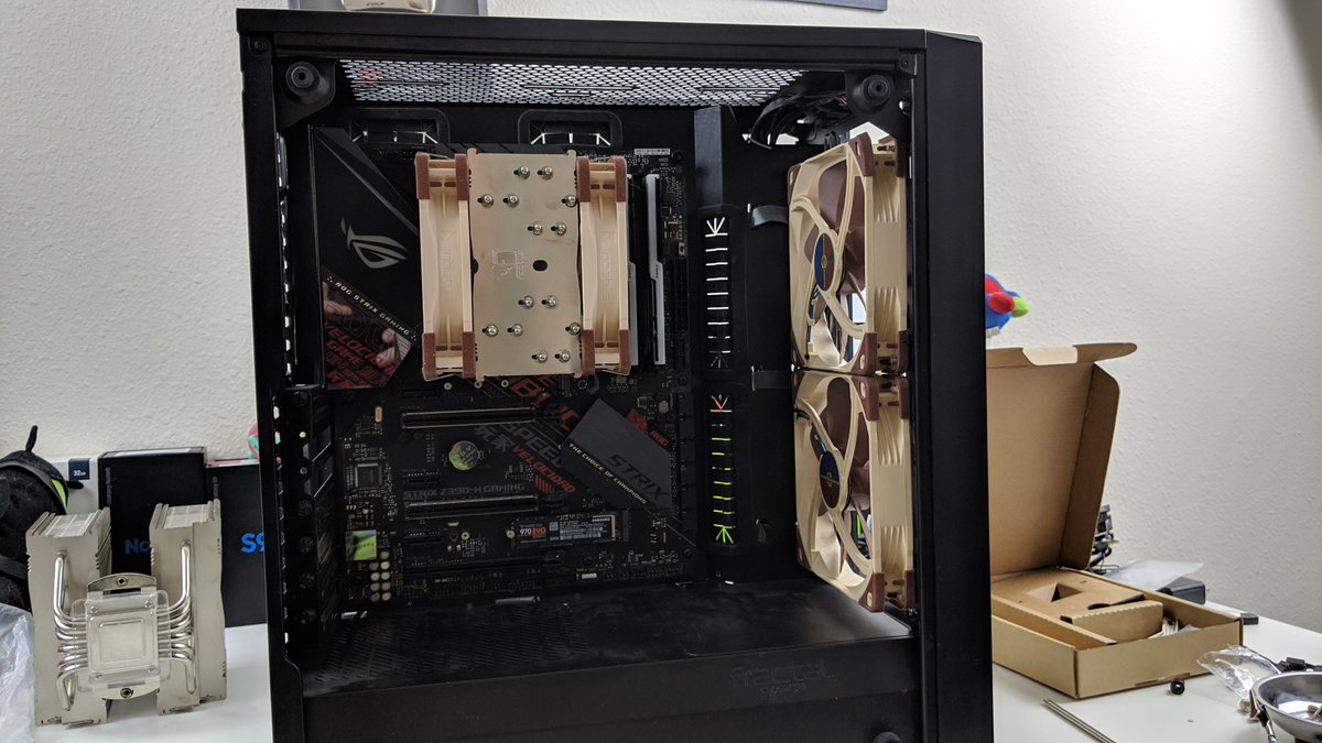 wwjoshdew's tweet photo. Some photos of the swap Friday! #NHD15 #NHU12A @Noctua_at @FractalDesignNA @FractalJosh #MeshifyC @gskillgaming @ASUS_ROG @ASUSUSA https://t.co/7oweKcQM3r
