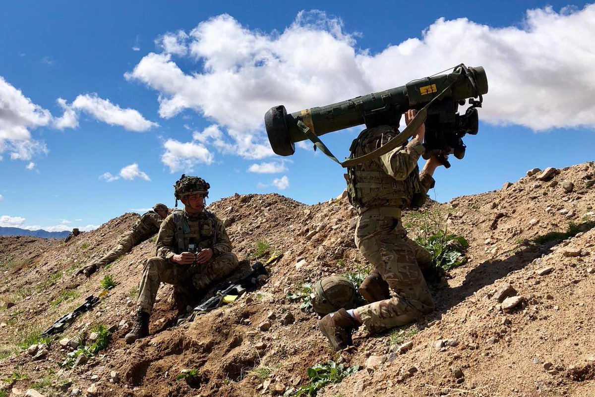 The_Black_Rats's tweet photo. Exercise #DiamondBack19 update for @LDLightCav & @3RHA in #California Reconnaissance element for @DaggerBDE on their test exercise. #BlackRats displaying highest level of #interoperability #cooperation #International #teamwork Pic gallery https://t.co/FdVzrb983f https://t.co/WWk4knym6p