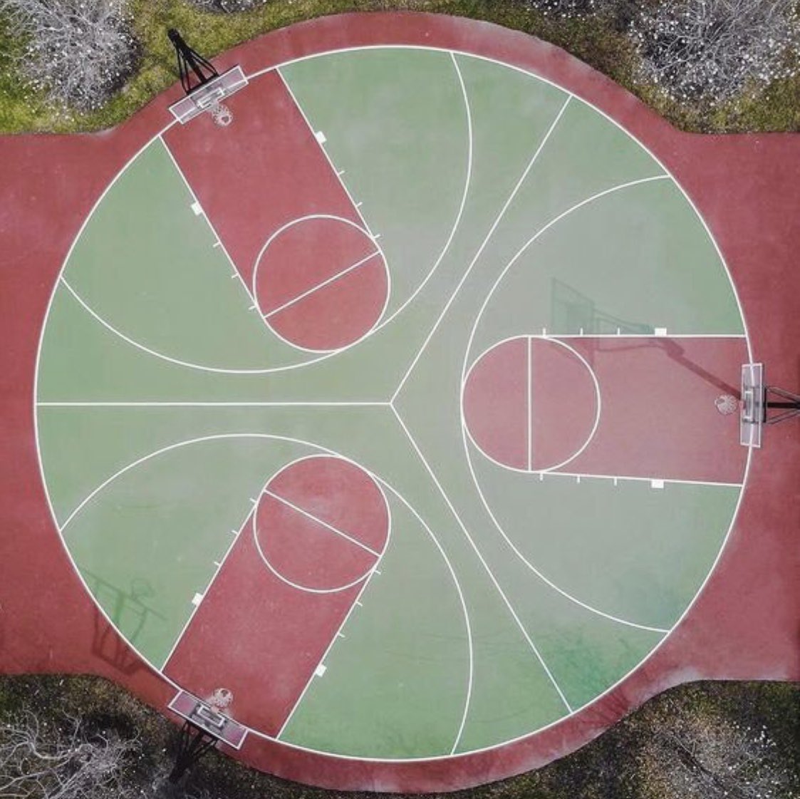 dragonplayuk's tweet photo. If you’re thinking about creating a ballcourt or sports zone, it doesn’t have to be a boring plain tarmac area, if you want to encourage youths to use sports facilities you have to make them visually stimulating and exciting. #MUGA #MultiUseGamesArea #ActiveLifestyles #Sports https://t.co/1RI1wb2TM8