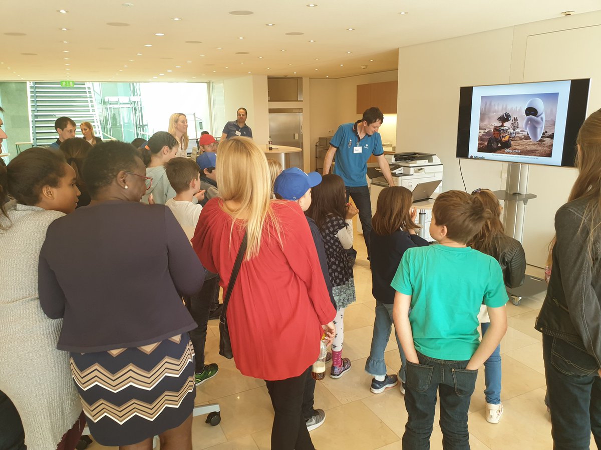 CoderDojoZH's tweet image. And here is @rolraz starting the Parent robot programming session. There are robots everywhere! #BeCool #CoderDojoZH #zurichinnovates