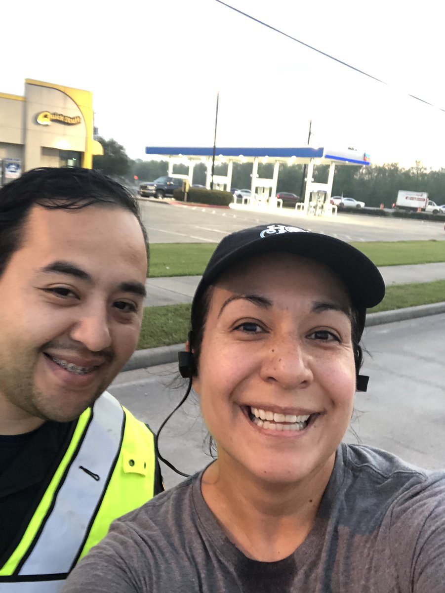 adouglas_0298's tweet photo. More bling! The inaugural Pearland half done! Saw some friends along the way too! #iRunPearland #IRunForBling π
@vidlop01 https://t.co/vEYHegIbCY