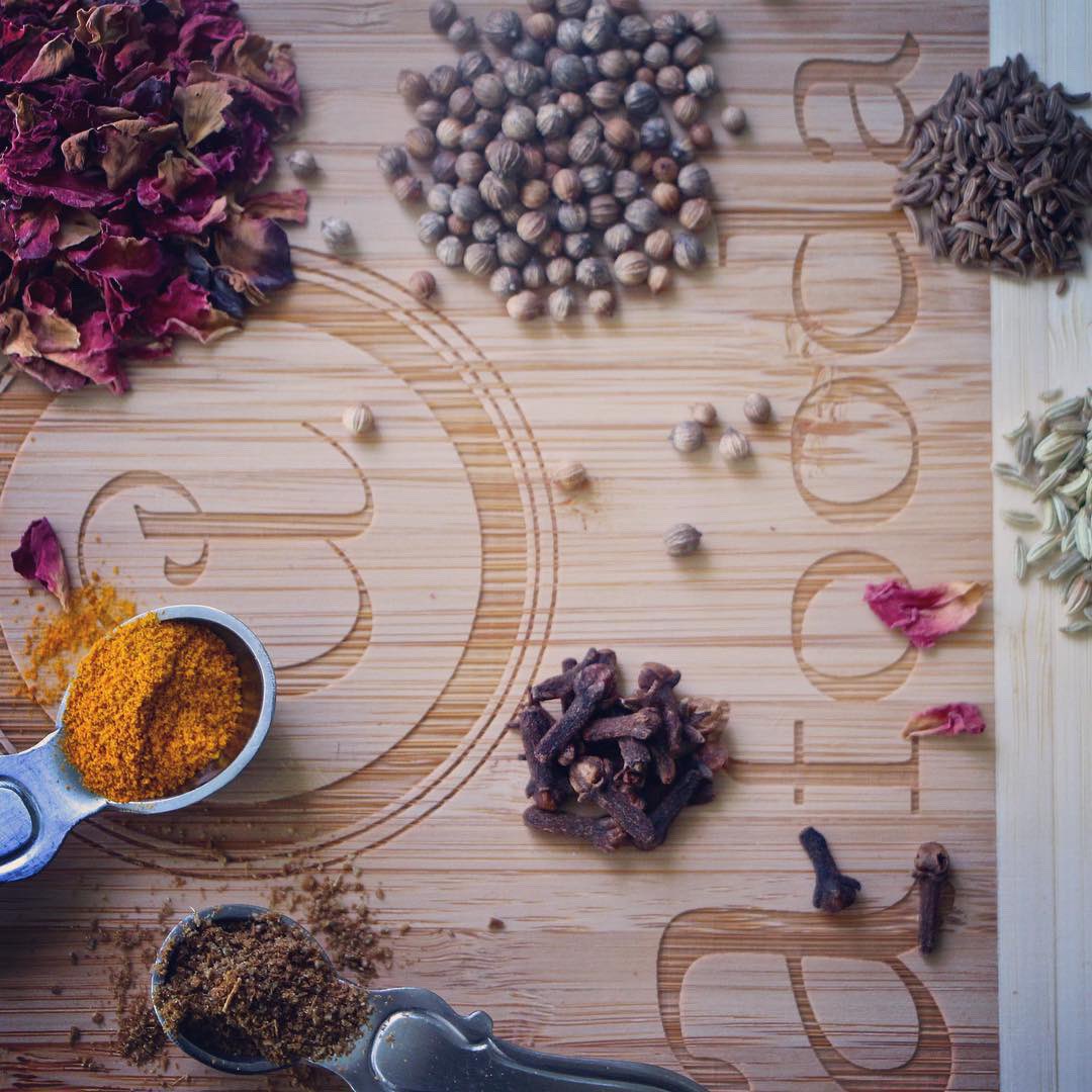 afoodablog's tweet photo. This is how you make your #homemade #Tunisian #Tabil https://t.co/NF1lWRcv2Y the #secret #ingredient what #tradition means to me in this #blogpost #foodblogger #Foodies #FoodForThought #SundayThoughts #SundayMorning #SundayMotivation https://t.co/7vosgM8zR9