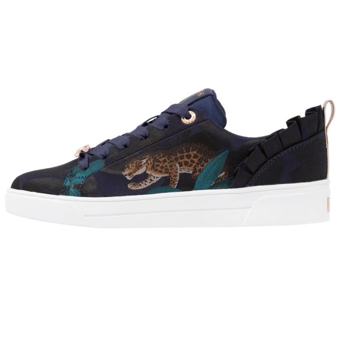 Distractionsx's tweet photo. I caved and ordered these #TedBakers ๐ญ https://t.co/9nEUSLKvt1