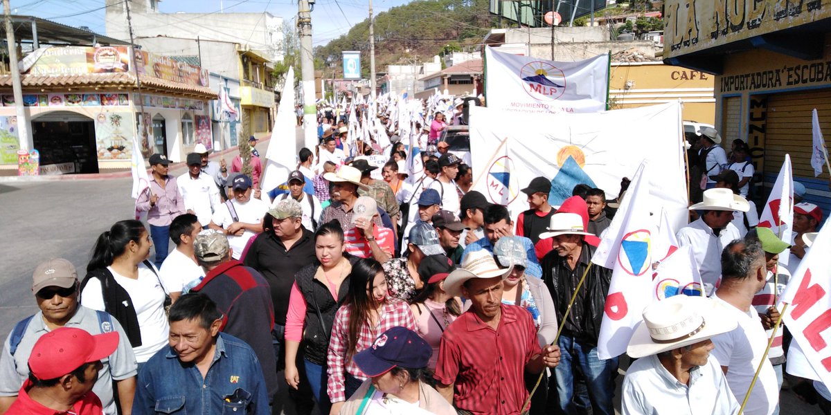 GtMlp's tweet image. Defensores y defensoras de derechos recorren las calles de Jutiapa, Thelma Cabrera dialoga con vecinos de dicho departamento.