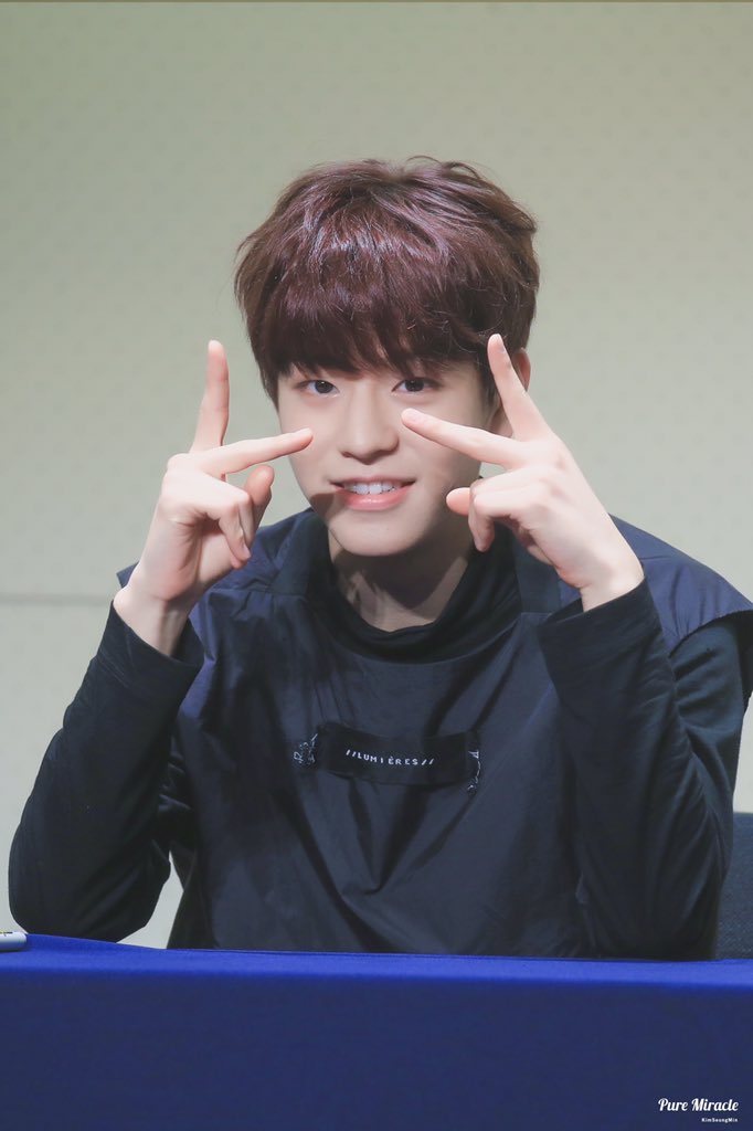 PureMiracle922's tweet photo. 내사랑 승민이 데뷔1주년 축하해요 🎉🎉🎉
#StrayKidsComeback #StrayKids1stAnniversary #스트레이키즈_1주년 #김승민 
@Stray_Kids https://t.co/Bf62sNtaju