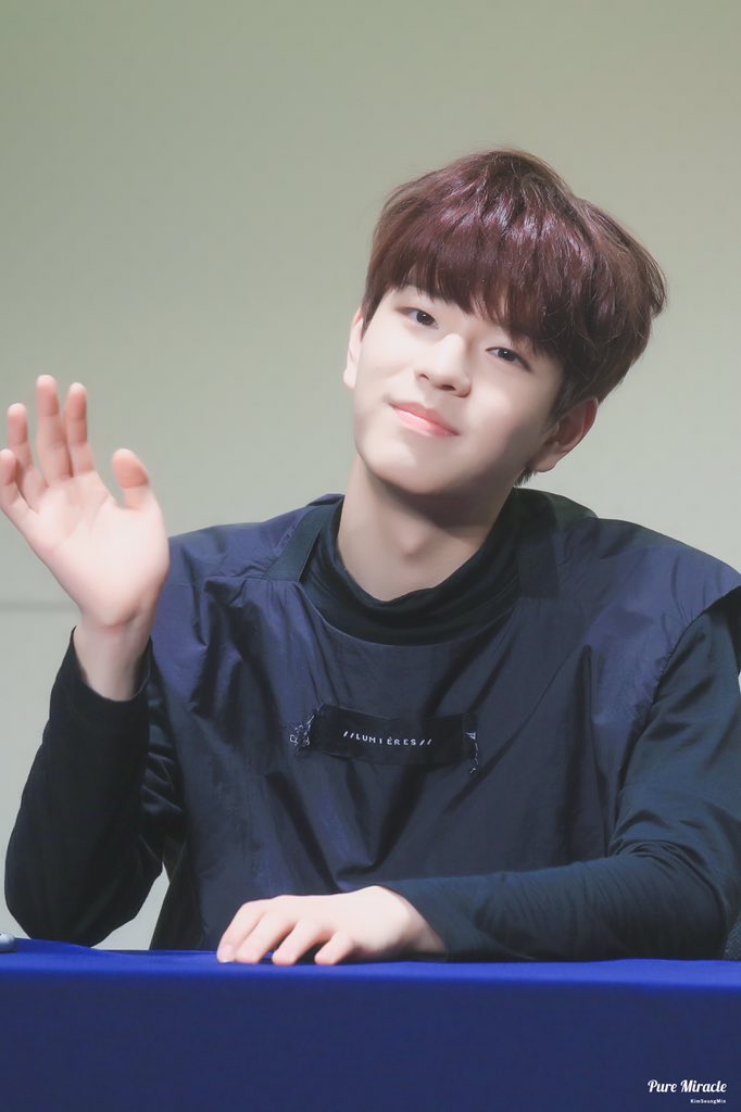 PureMiracle922's tweet photo. 내사랑 승민이 데뷔1주년 축하해요 🎉🎉🎉
#StrayKidsComeback #StrayKids1stAnniversary #스트레이키즈_1주년 #김승민 
@Stray_Kids https://t.co/Bf62sNtaju