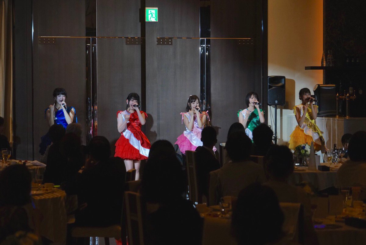 RicoRico61's tweet photo. 大切な日にみんなの歌とダンスで祝福してもらってとても幸せでした

本当にありがとうございました☺︎ https://t.co/Vb1jPbbQ2N
