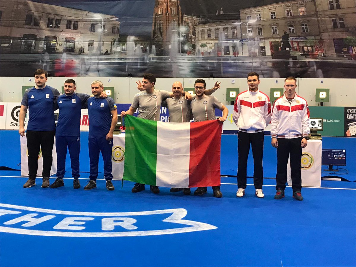 GiuseppeFent's tweet photo. Italia di P10 Uomini campione d'Europa a squadre! @uits_sport @fsoro https://t.co/GRYDxrmqvl