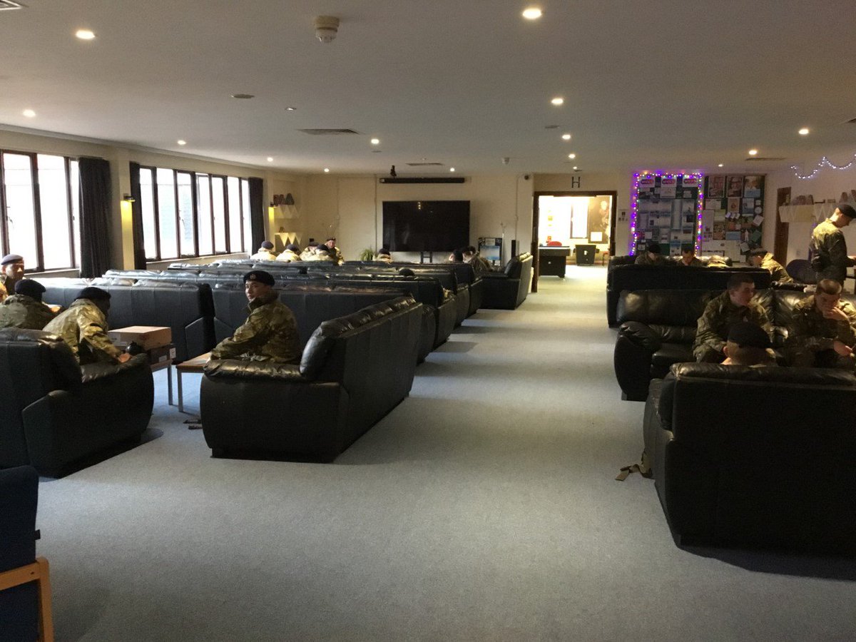 WrvsServWelfare's tweet photo. #ATRWinchester #recruits Burma 7 platoon getting to know their #WrvsServicesWelfare centre after their welfare brief at @ATRWinchester #firstweekoftraining @ATRW_RSM @CSqn_ATRW #welfaresupport #ThisIsBelonging https://t.co/6QYwBSj8xl