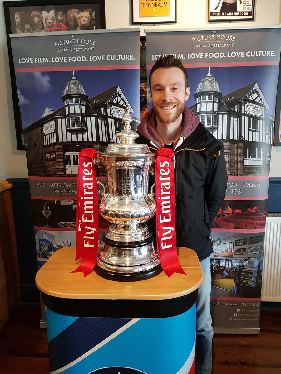 jawa_nick's tweet photo. #thefacup! I, licked the back - that makes it mine now, right?! @PictureHouseUck @TheFACup https://t.co/F2evlcjzdn