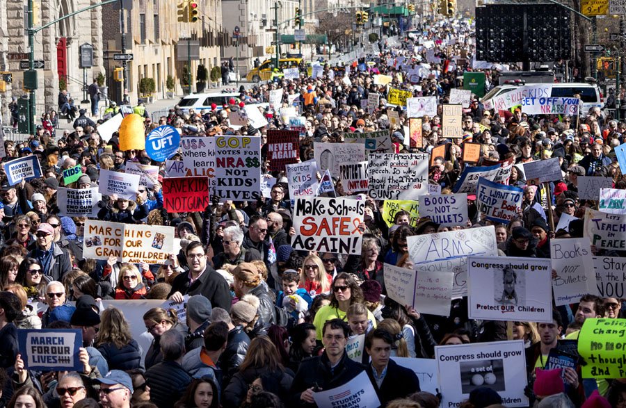 mfolmanhattan's tweet photo. One year ago today, 175,000 fed-up New Yorkers came out to express their anger about gun violence. Today, we hope you will join us for our one-year anniversary event as we keep up the pressure on our legislators. We will be live-streaming the event on Twitter as well! https://t.co/lJh7JuD9v2