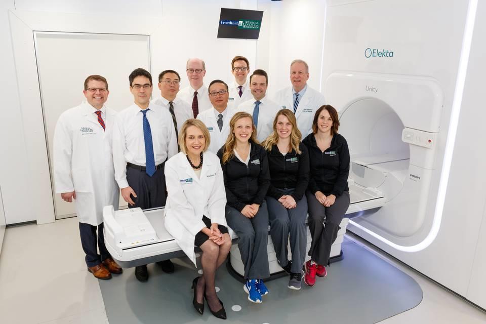 FroedtertJobs's tweet image. During the last decade, experts at Froedtert &amp;amp; MCW Clinical #CancerCenter have been at the forefront of helping evolve #imageguided, #radiationtherapy techniques that are turning the tide toward more #personalized #cancercare. Learn more: bit.ly/2C0i9rs