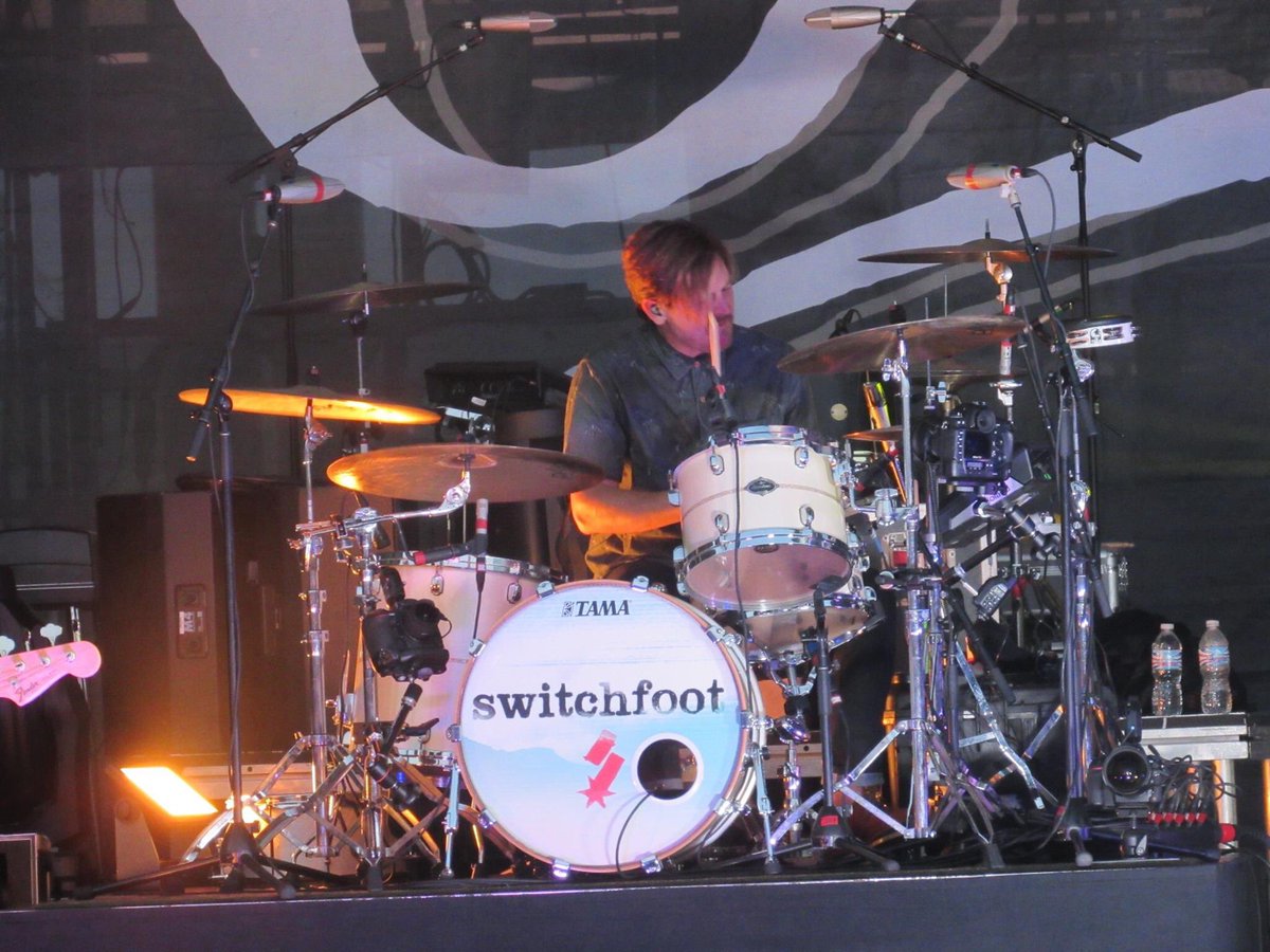 CieraHarris93's tweet photo. Happy Birthday @chadswitchfoot! I hope your day is awesome like you!! #chadbutler #Switchfoot #favoritedrummer ๐ธ:me https://t.co/n4dvj6g4If