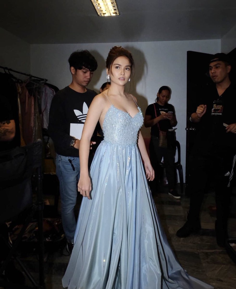 Elisse_WWOfc_'s tweet photo. Elisse first look for Guillermo Mendoza Memorial Scholarship Foundation Box Office Awards 2019 ✨👸🏻

Thank you glam team! https://t.co/yFKJFBZ40K