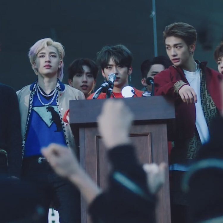 joyjiann's tweet photo. we be calling them kings but it’s been presidents all along
#StrayKids #스트레이키즈
#Clé1_MIROH #StrayKidsComeback https://t.co/kqgvbtbSST