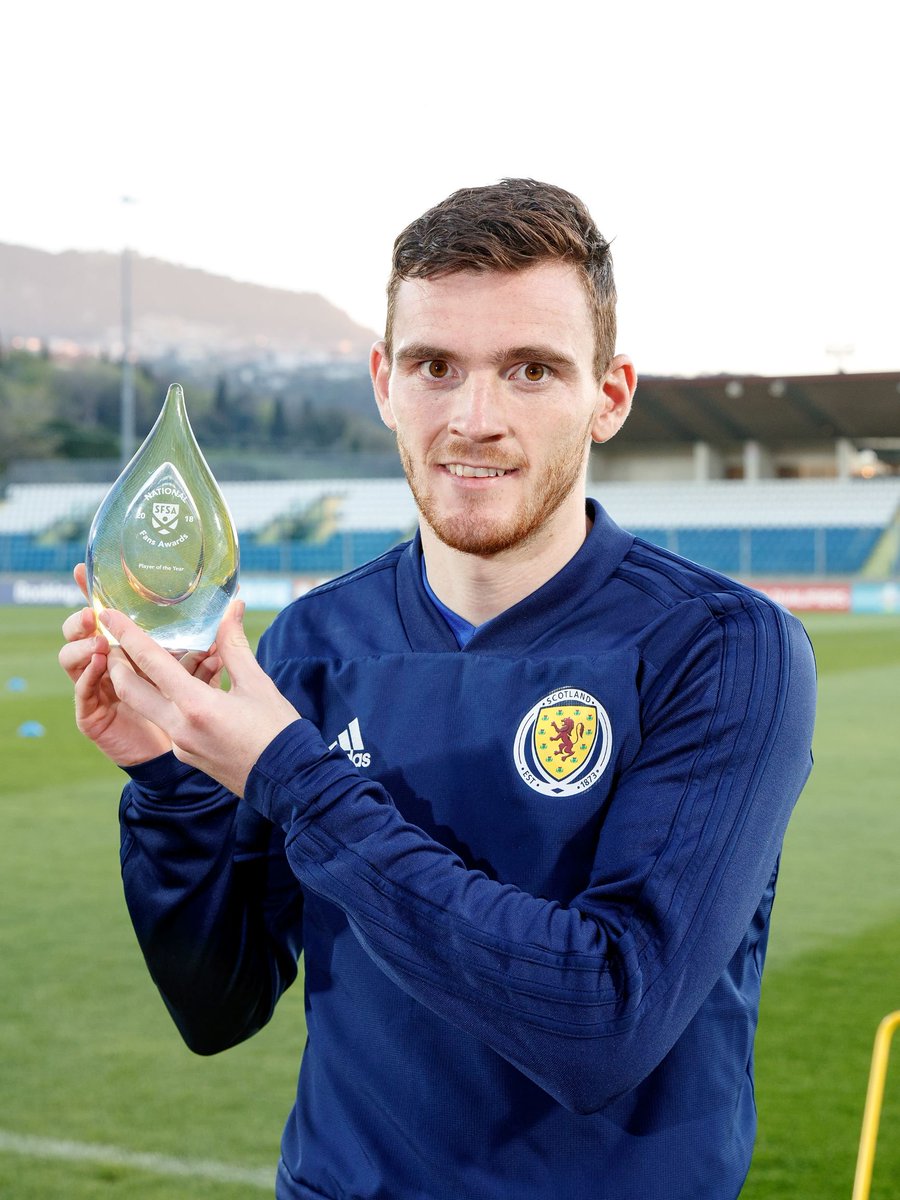 scottishfsa's tweet photo. Scotland's player of 2018 @andrewrobertso5 of @LFC @ScotlandNT got his reward. Well done Andy an inspiration. Thanks to @CaithnessGlass & @BeGambleAware for support! #fansawards fansawards18 https://t.co/br4AoLx8Zw