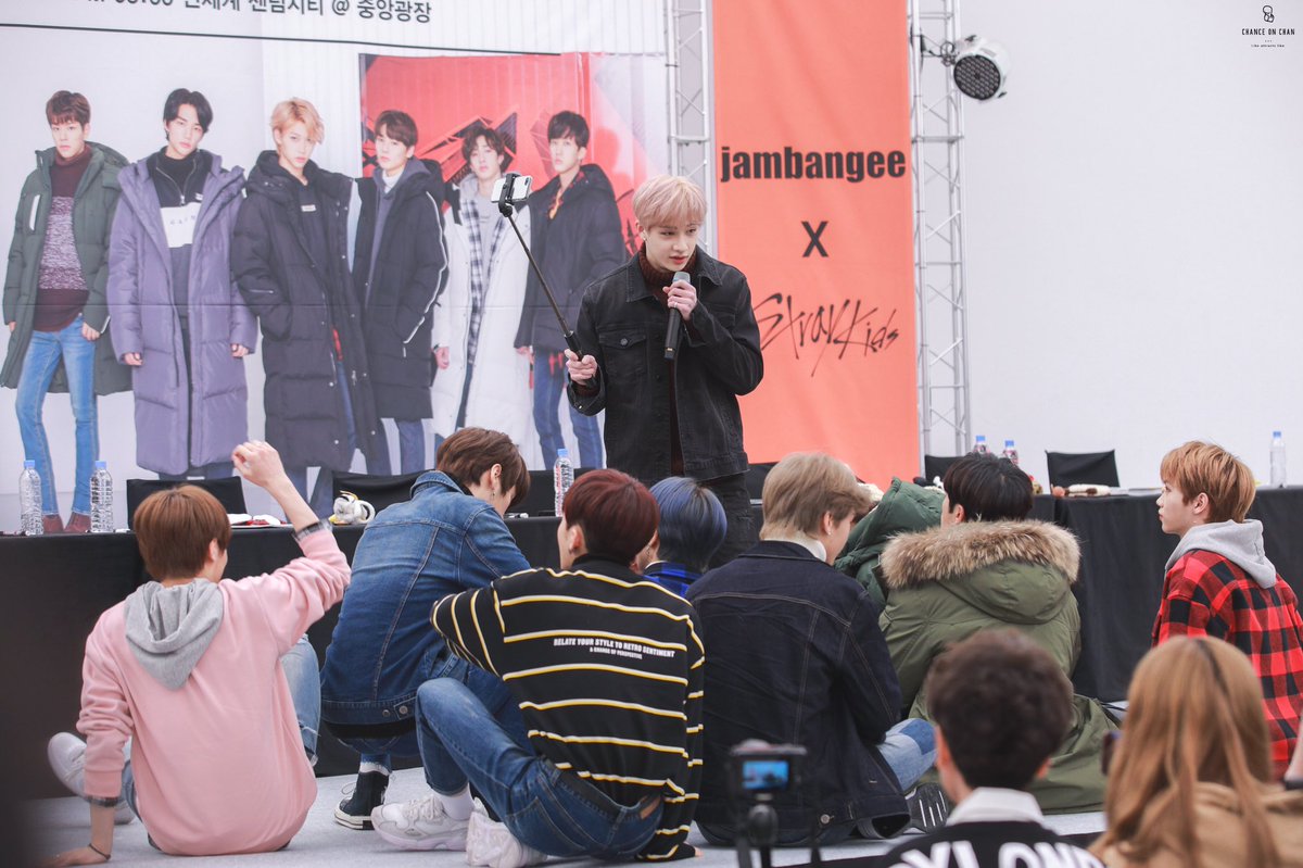 CHANCEON_1003's tweet image. #방찬 #찬 #BANGCHAN #StrayKids #스트레이키즈 #Clé1_MIROH #MIROH #YouMakeStrayKidsStay #StrayKidsComeback #StrayKids1stAnniversary🖖🏻🐺