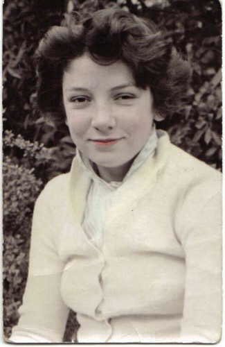 chiddickstree's tweet photo. @AncestryUK #MumBeforeMe https://t.co/w8Yvl3wFoy