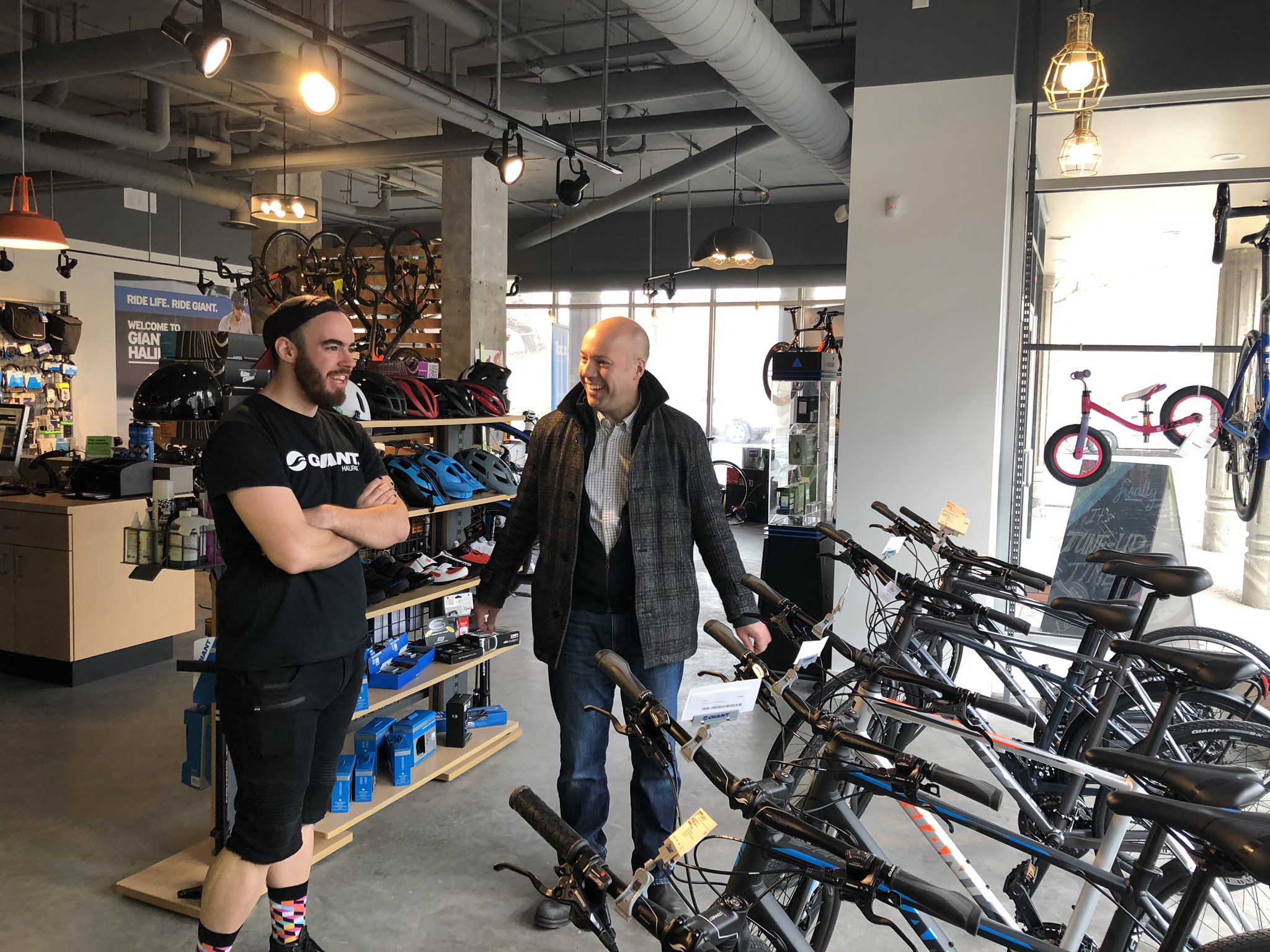 Canadian bicycle store hot sale
