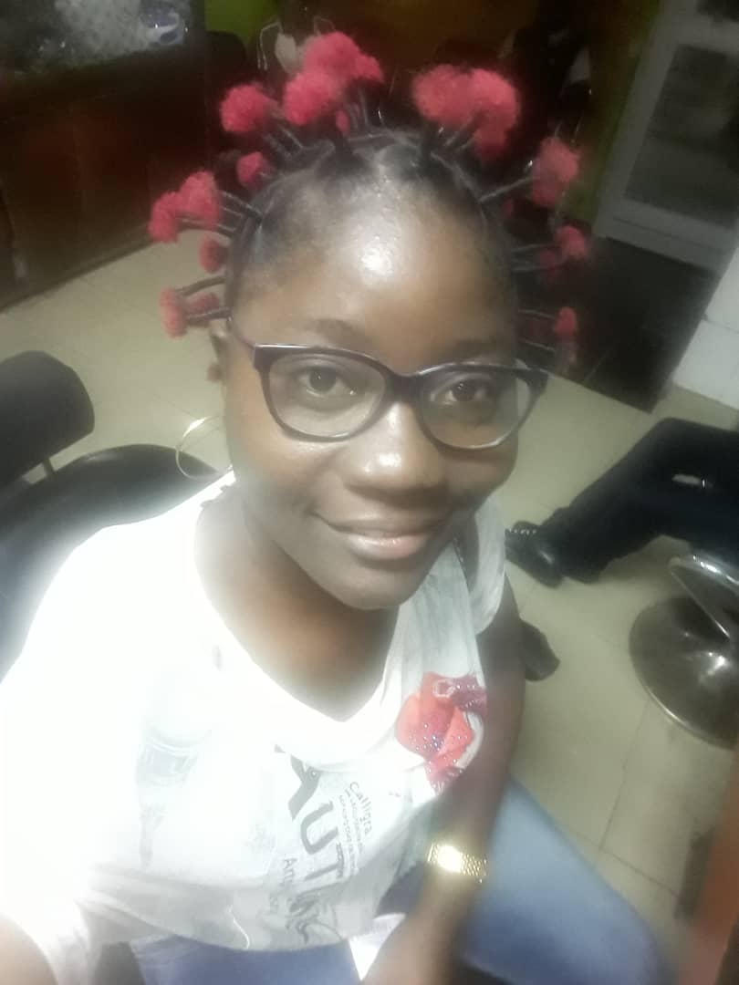 FloraZe2's tweet photo. New look
Black is beautiful
Non à la dépigmentation volontaire de la peau.
Apprenons à nous aimer. https://t.co/r0kbDujJo3