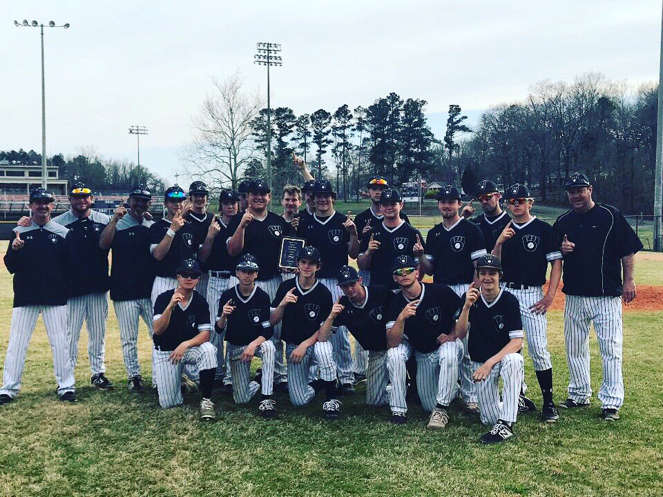 5mmgard's tweet photo. Magnet Cove Spring Break Champions!
#woodlawnbears #🖤11 https://t.co/xrgldsYYgO