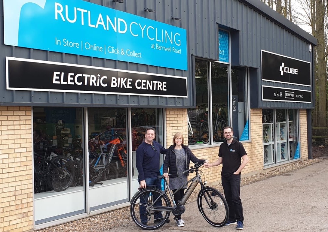 So pleased with my new e-bike, picked up yesterday, 20km bike ride today 🚲 fantastic, love it! Thank you to Stijn, Peter, John and all at <a href="/RutlandCycling/">Rutland Cycling</a> Barnwell Road 

Motorhome + ebike = recipe for best of fun on our impending trip!

#ebikes #motorhome