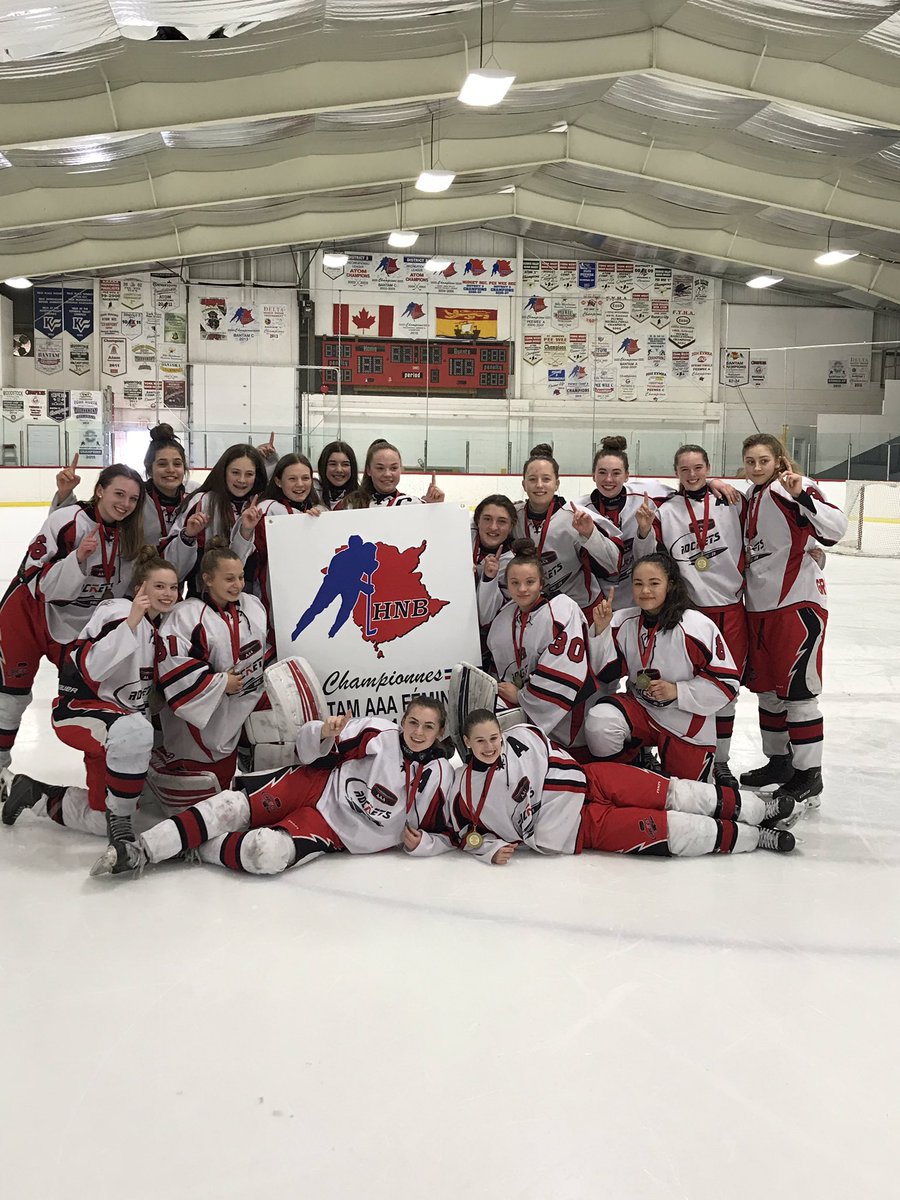 bourqrob07's tweet photo. @Rockets_Bantam these girls set a goal in September. Worked hard all year. What a feeling to realize that goal today. So proud of this special group. #gorocketsgo #femalebantamaaaatlantics https://t.co/NeFcfxQOXJ