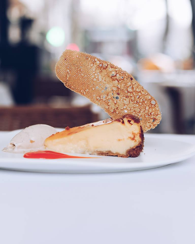 Porque siempre, siempre es una apuesta segura, os hablo de <a href="/CanadioMadrid/">CanadioMadrid</a> en <a href="/Cocinillas_es/">Cocinillas</a>, el inicio del triunfo en la capital de mi querido <a href="/canadio1010/">Paco Quirós</a>. Y, sin duda alguna, #lamejortartadequesodelmundo! 😋🥧
elespanol.com/cocinillas/res…