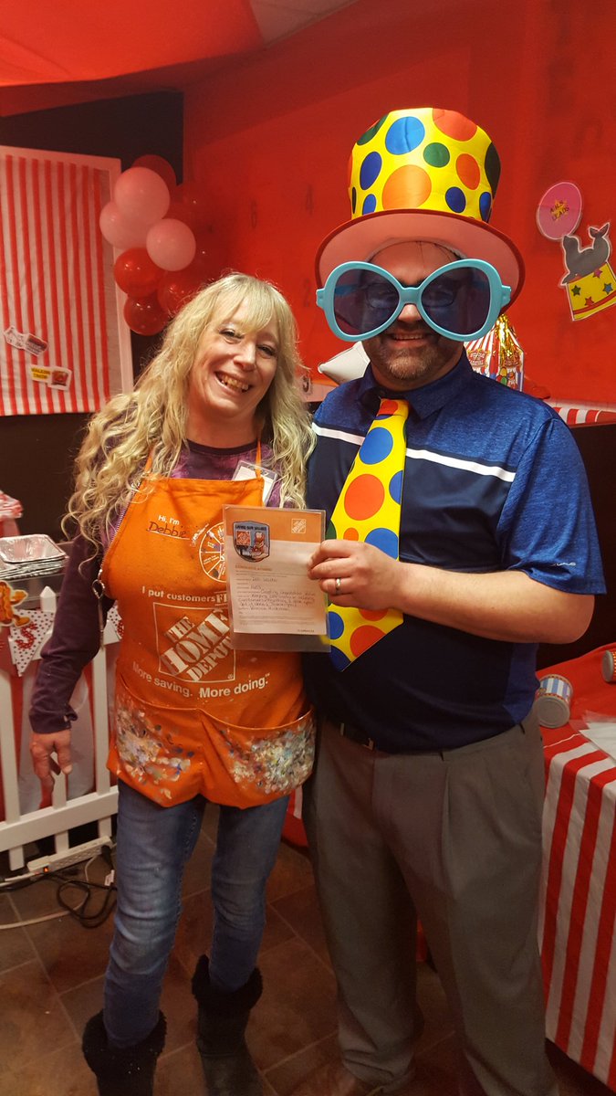woboat1's tweet photo. More recognition and our Guess How Many Candy in the Jar Winner! #BuiltToBringIt #D164OrangeProud @MYoungson1603 @ssimmonshd1603 @b_mungul @TaiatTHD @HDguyDE https://t.co/Cn7lKdHj3l