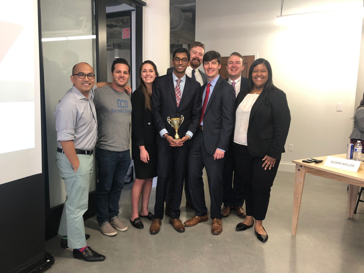 helloNOEW's tweet photo. And we have a winner! This year's #IDEACorps2019 winners come to us from @UofAlabama and presented their ideas for @RentCheckApp! Congratulations to all the teams for competing in the challenge. 🏆 #noew2019 https://t.co/eZeuGKB02c