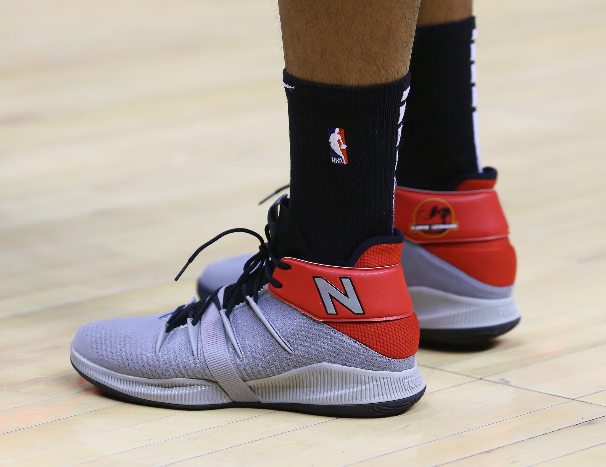 kawhi leonard jurassic park shoes