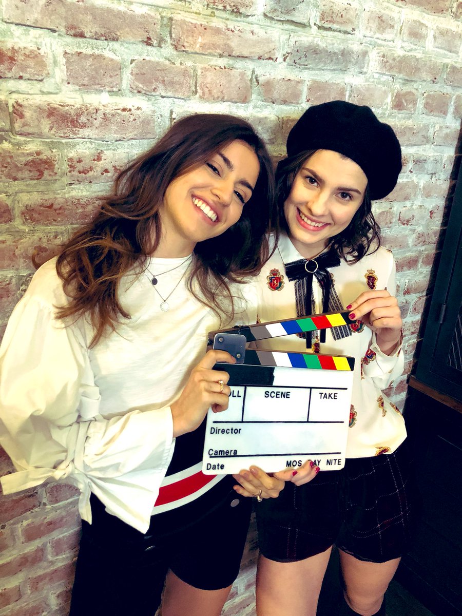 palmaagustina's tweet photo. LLEGÓ EL DÍA! hoy se estrena el primer trailer de #disneybia por @DisneyChannelBR @DisneyChannelLA  
Estamos muy felices de que puedan conocer más de esta hermosa historia que llega! 
8 PM 🇦🇷 ESTRENO https://t.co/xX46Yo9Ey8