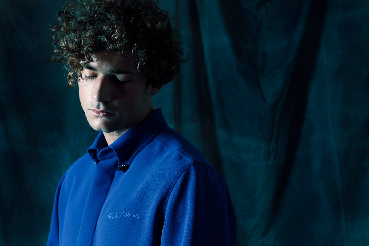 • FORMALITY •
Fotos editorial por @eperisphoto .
.
.
#editorial #francismontesinos #formality #photos