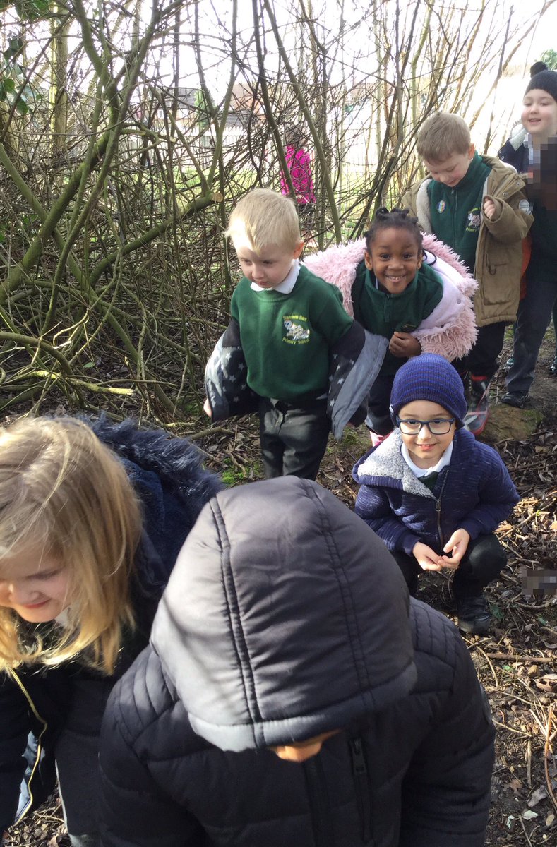 StandensBarnPS's tweet image. Reception creeping quietly down to our wooded area &quot;so we don&apos;t frighten the birds, foxes and worms&quot;, checking on our compostarium, log pile and...&quot;wait a minute! Something has eaten ALL of our pine cone feeders!&quot; @RSPB_Learning #RSPBWildChallenge