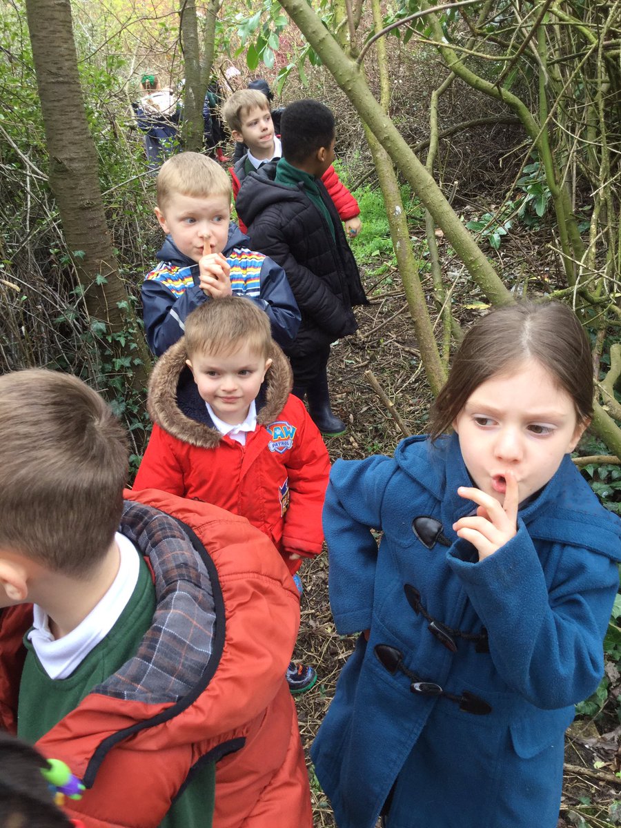 StandensBarnPS's tweet image. Reception creeping quietly down to our wooded area &quot;so we don&apos;t frighten the birds, foxes and worms&quot;, checking on our compostarium, log pile and...&quot;wait a minute! Something has eaten ALL of our pine cone feeders!&quot; @RSPB_Learning #RSPBWildChallenge