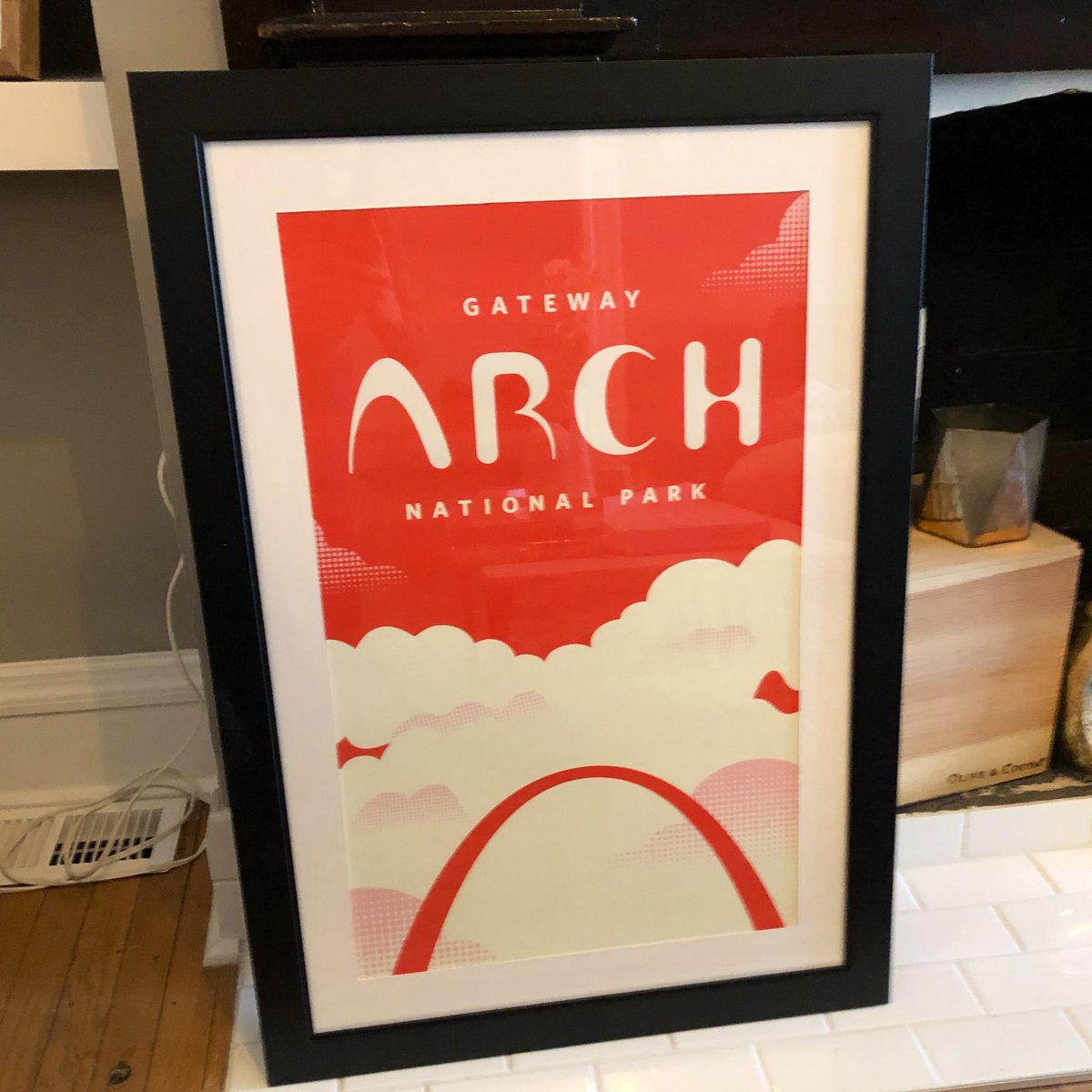 catherinegilb09's tweet photo. When your @GatewayArchSTL #TypeHike poster comes in & there’s a sale on frames! 🙌🏻🙌🏻🙌🏻 #winwin https://t.co/INd753L1Lp
