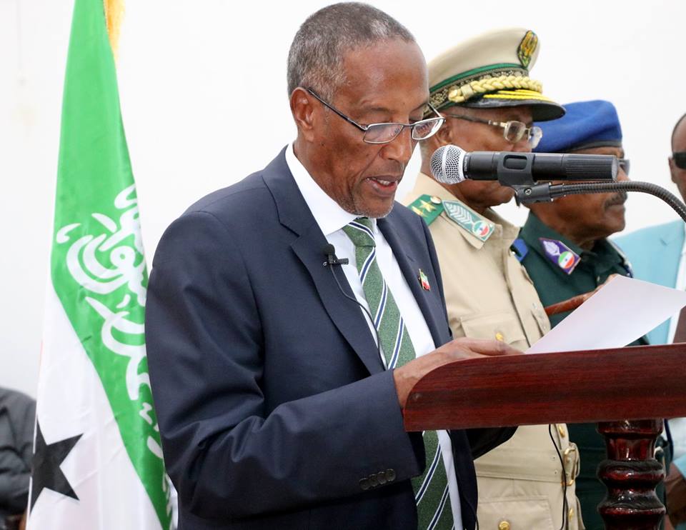 cabdirashed's tweet photo. #Somaliland President delivered his first constitutional address at the Parliament, today. Special Aid arrangement, dynamics &amp; security of the region, the nations development interventions, social &amp; Economic development, and elections were among his speech to the nation. https://t.co/3SDyNONF3n